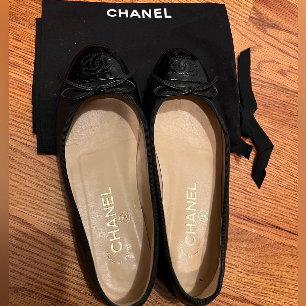 Authentic Chanel Ballerinas- Size 35
